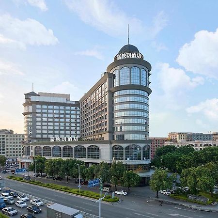Maison New Century Hotel Dongguan Tung-kuan Exteriér fotografie